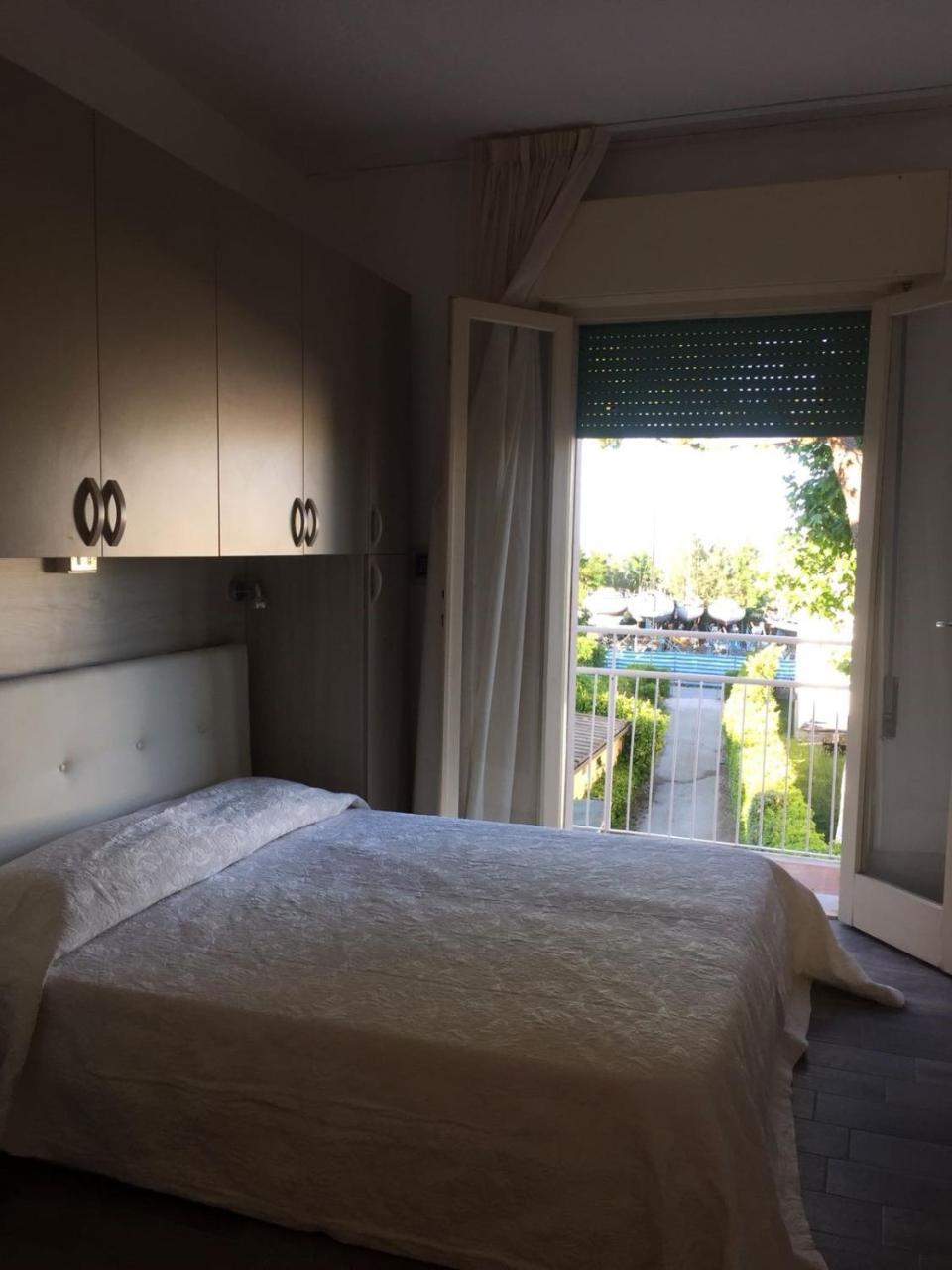 Hotel Elsa มิลาโน แมริตทิมา ภายนอก รูปภาพ